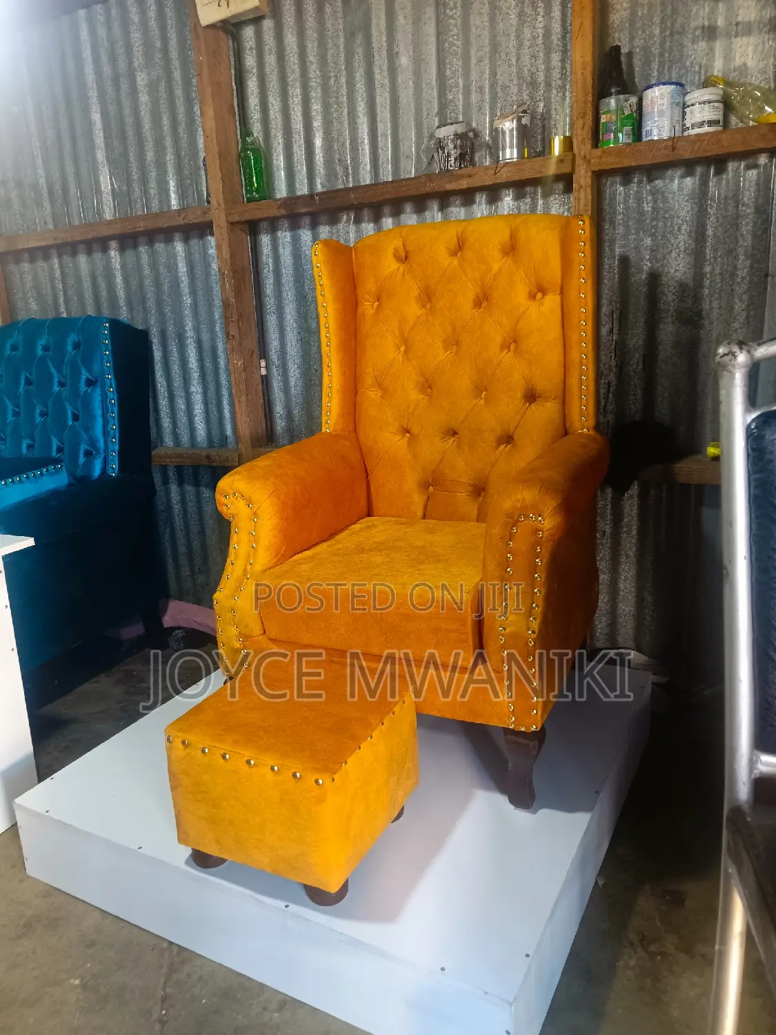 Pedicure Seat, Puff and Pallet 