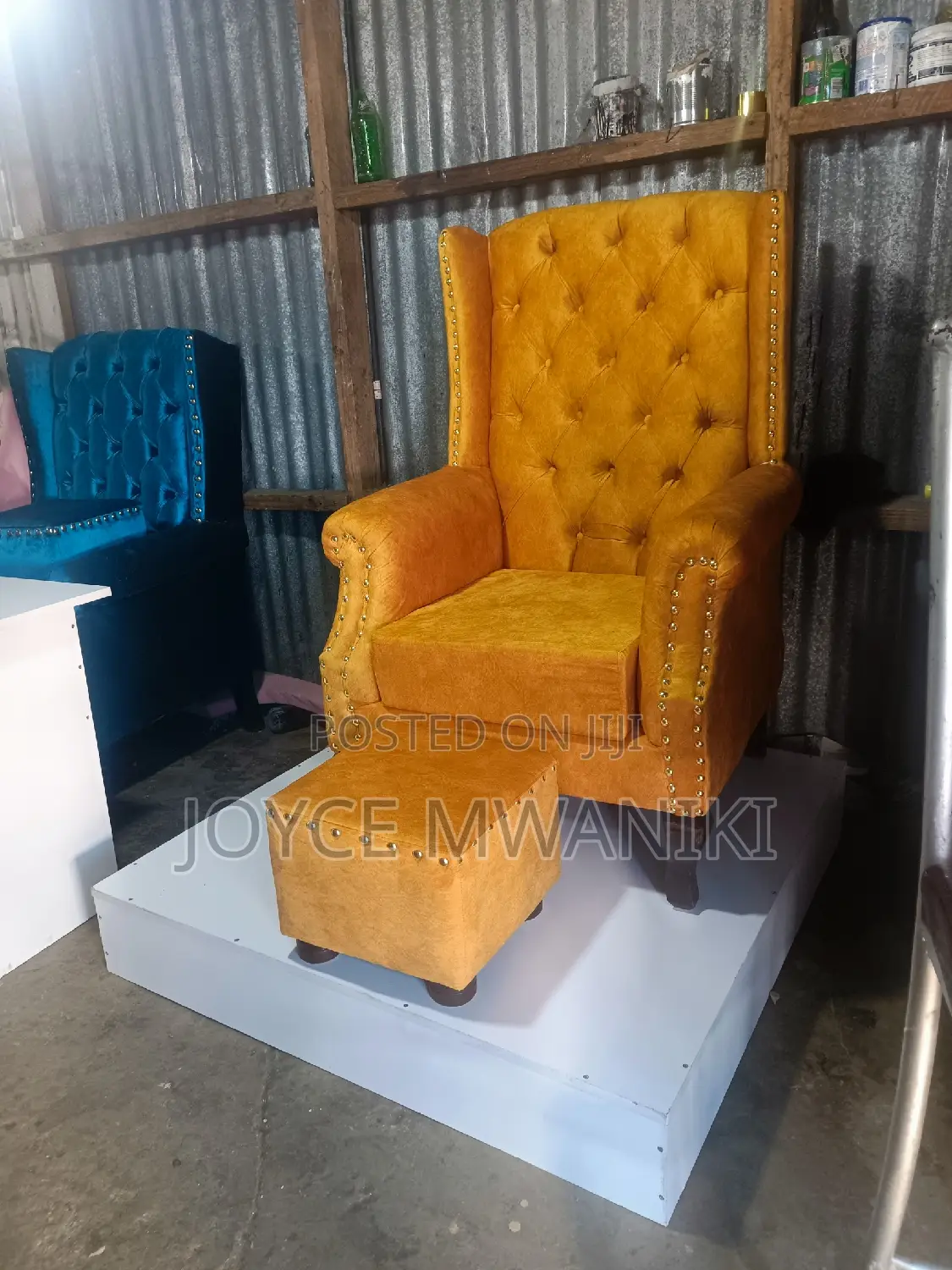 Pedicure Seat, Puff and Pallet 