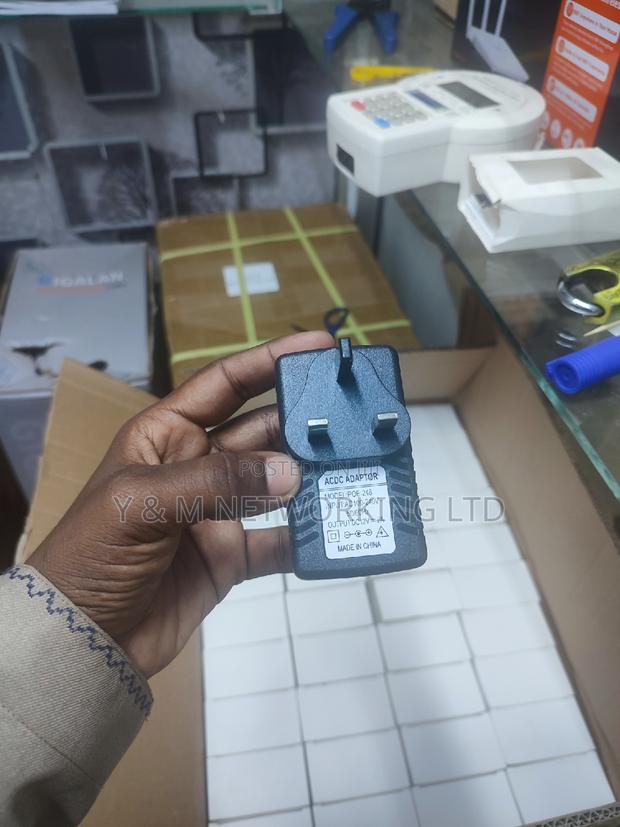 Poe Adapter 12v 2a - thumbnail 2