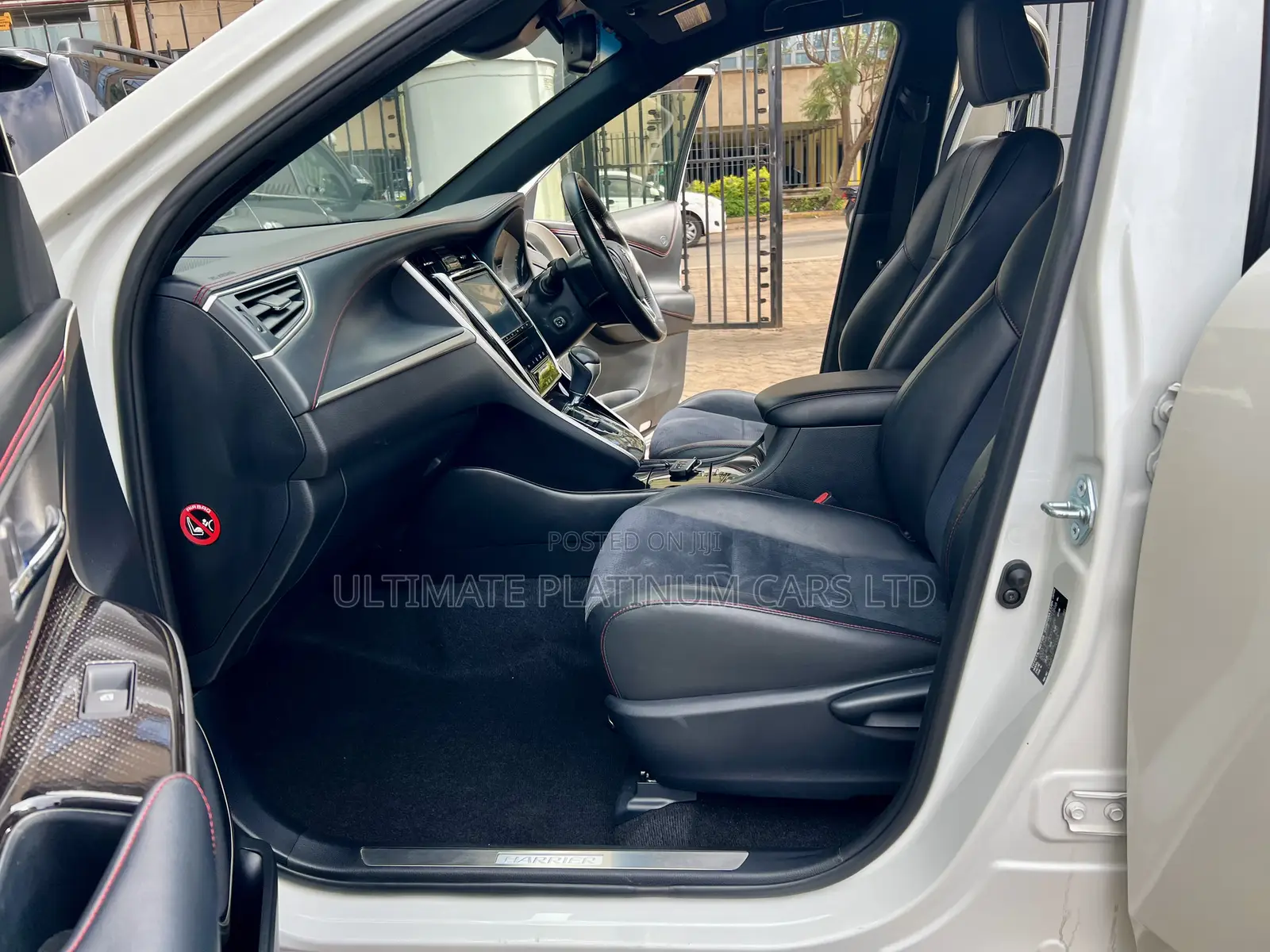 Toyota Harrier 2.0 Turbo 4WD 2017 White