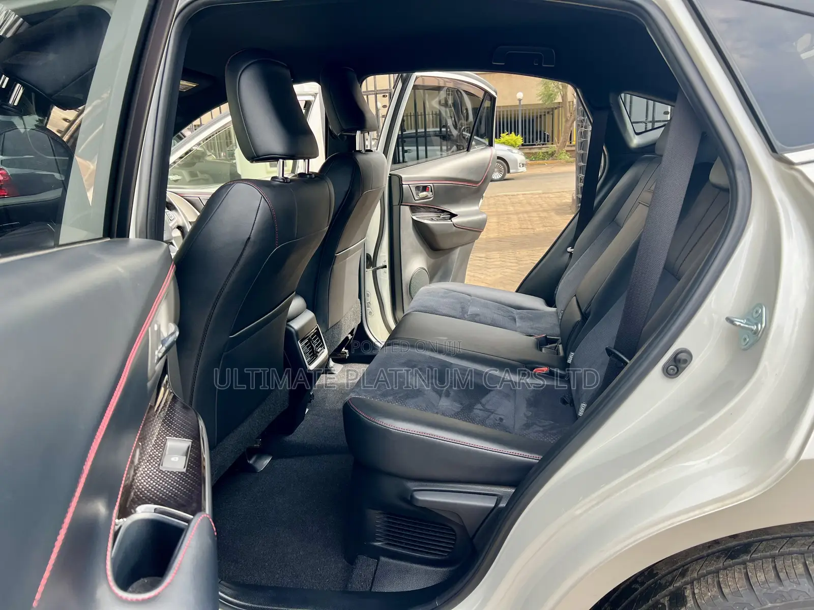 Toyota Harrier 2.0 Turbo 4WD 2017 White