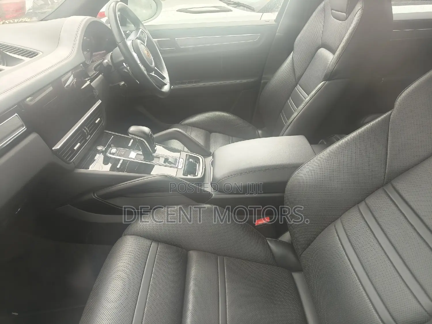 Porsche Cayenne Base AWD 2018 White