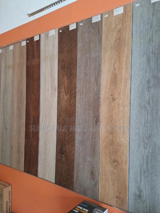 Quality Wooden Floor Laminate-8mm - thumbnail 3