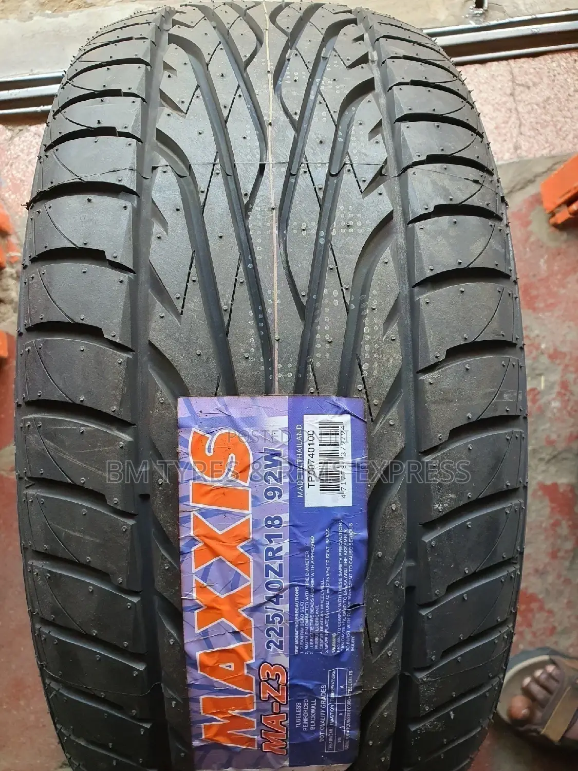 225 /40 R18 Maxxis (MZ-3