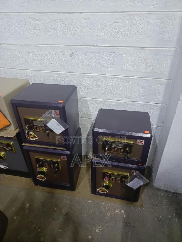 Safes Safes. - thumbnail 2