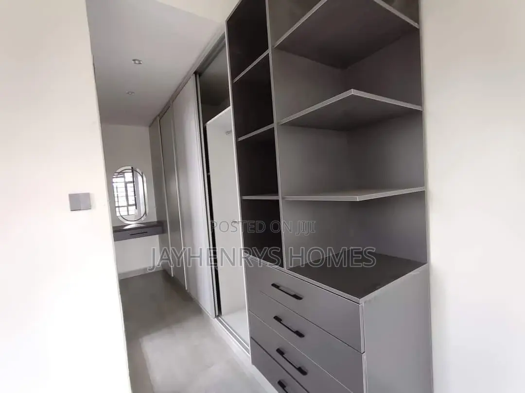 4bdrm Maisonette in Membley Estate for sale