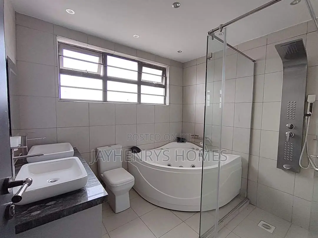 4bdrm Maisonette in Membley Estate for sale