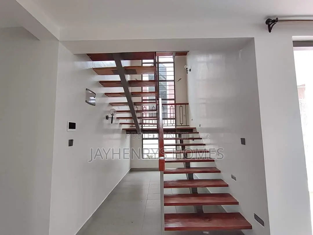 4bdrm Maisonette in Membley Estate for sale