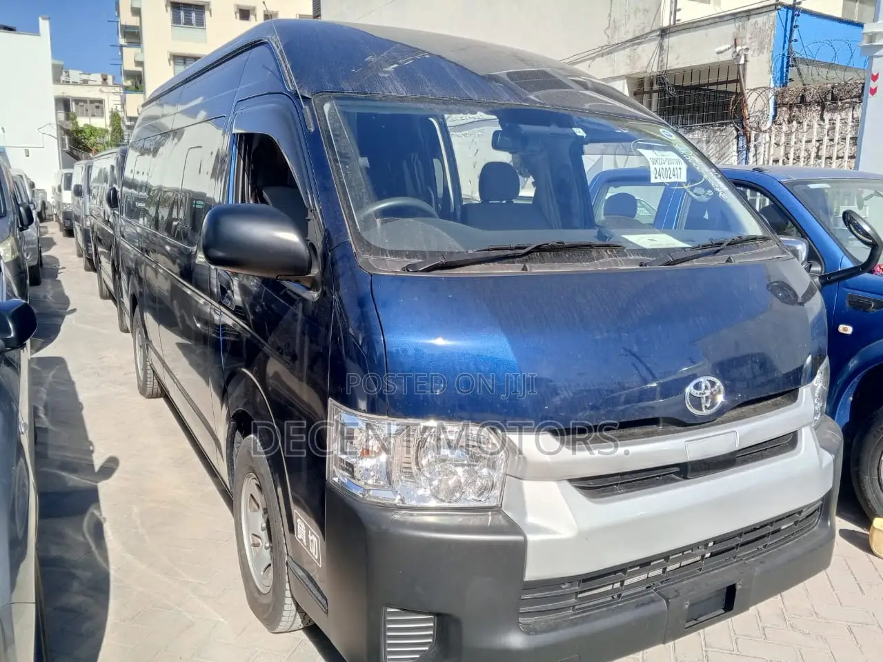 Toyota HiAce 2018 Blue
