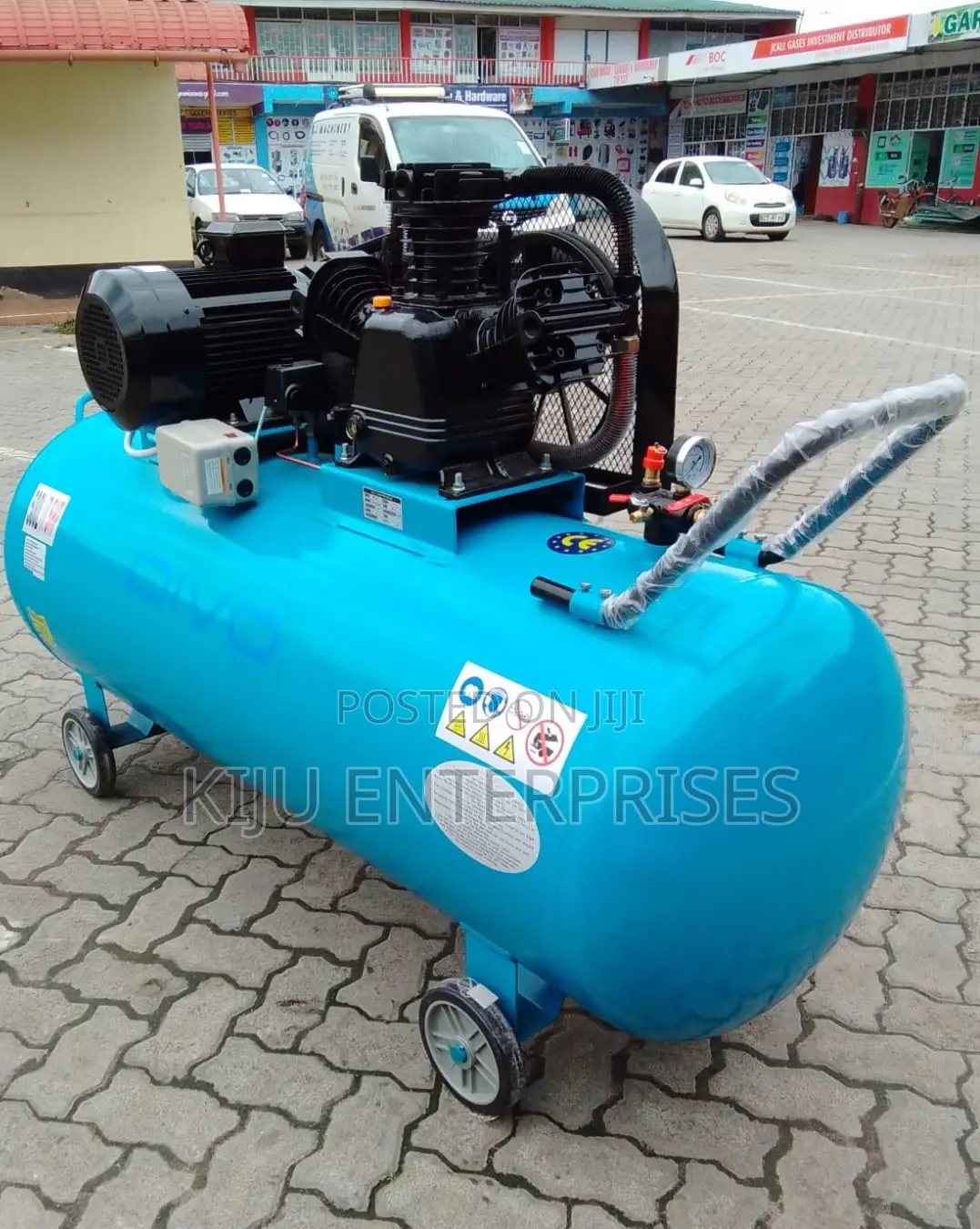 500 Litres Compressor Machines Available