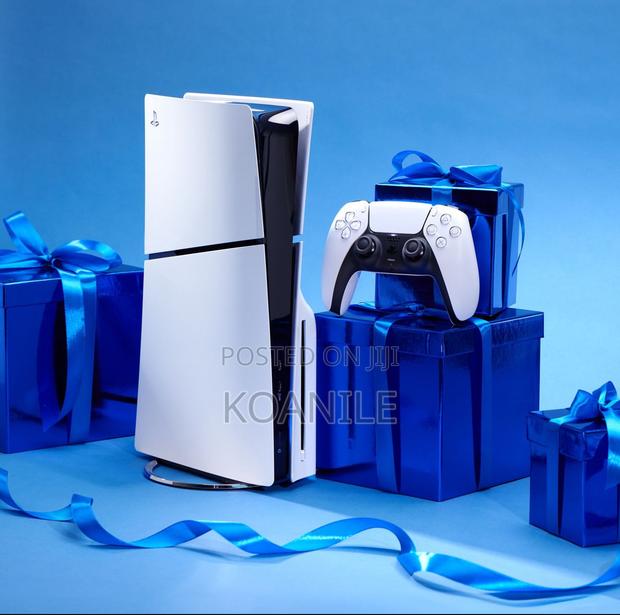 Playstation 5 (PS5) Slim 1TB Video Game Console Disc Edition - main view