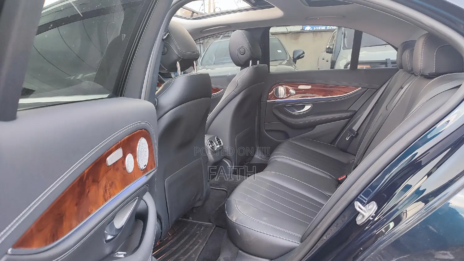 Mercedes-Benz E400 2017 Black