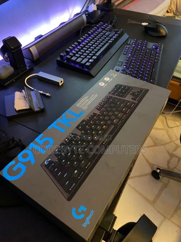 Logitech G915 TKL || Logitech G915 TKL - main view