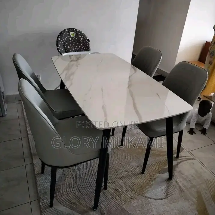 Dinning Table 4 Seater