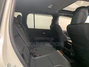 Toyota Land Cruiser 3.5 Petrol 4WD 2021 White