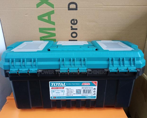 Total 17" Plastic Toolbox