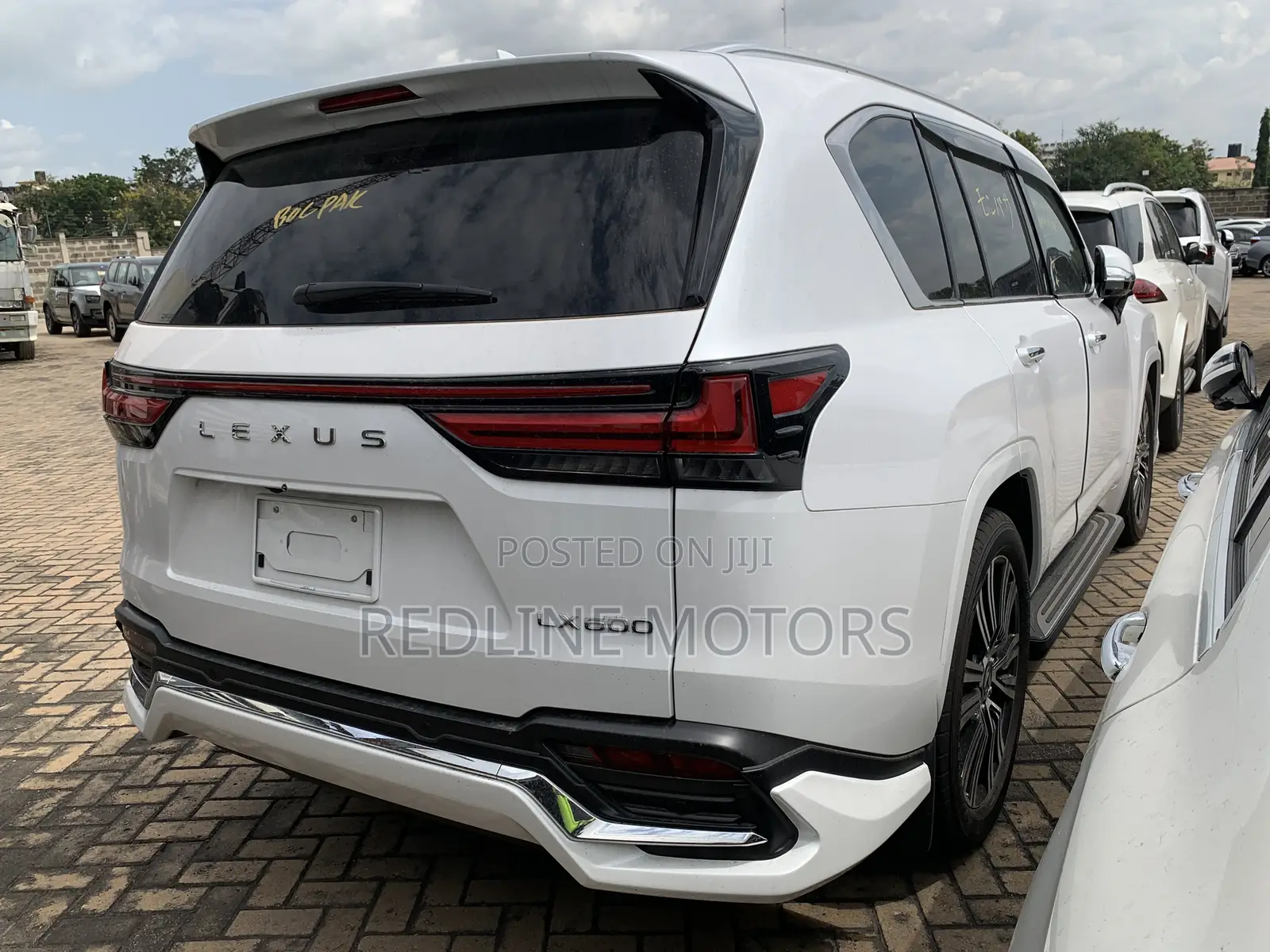 Lexus LX 2022 White