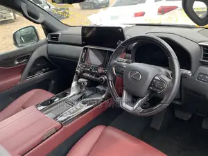 Lexus LX 2022 White