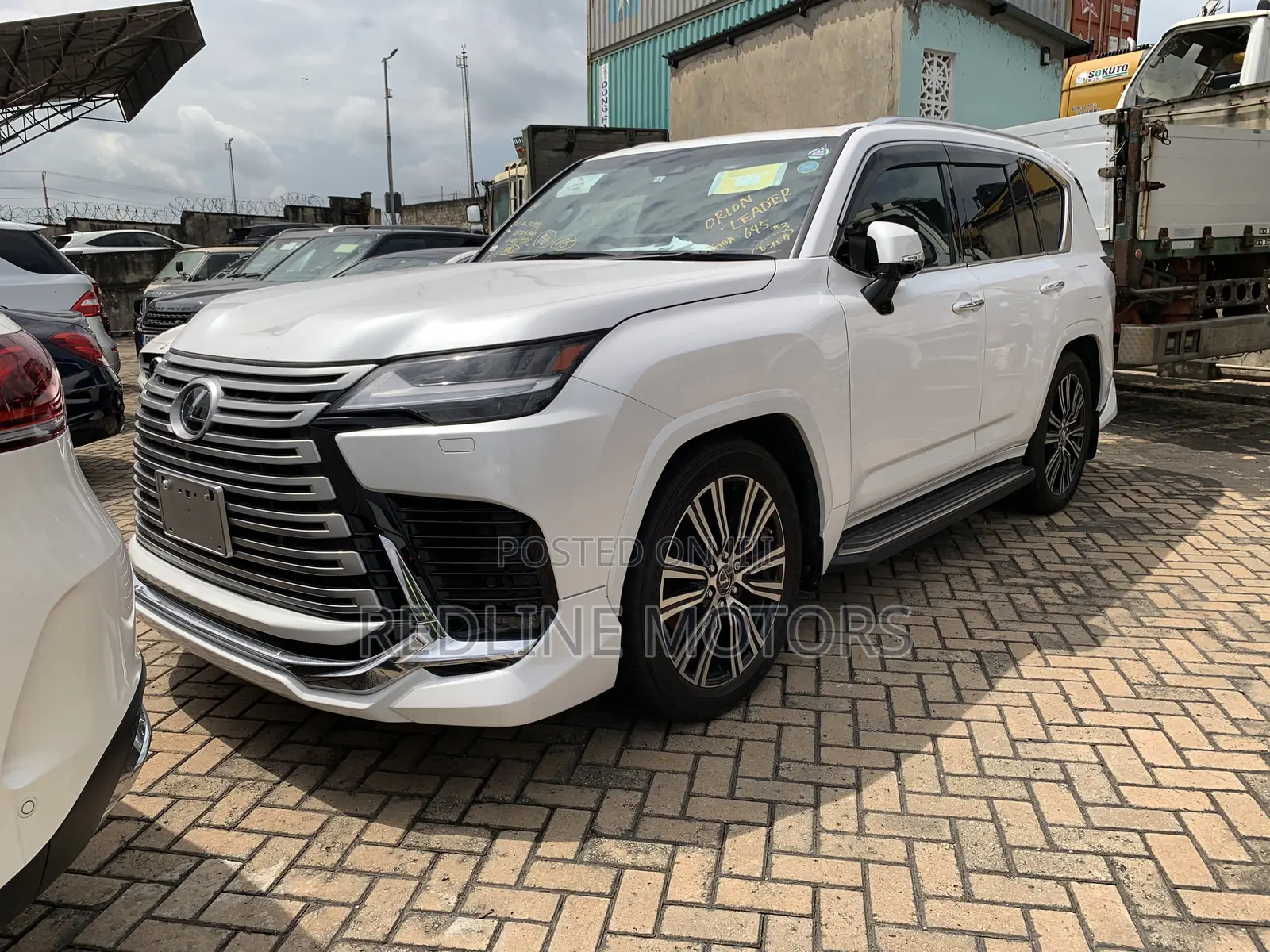 Lexus LX 2022 White