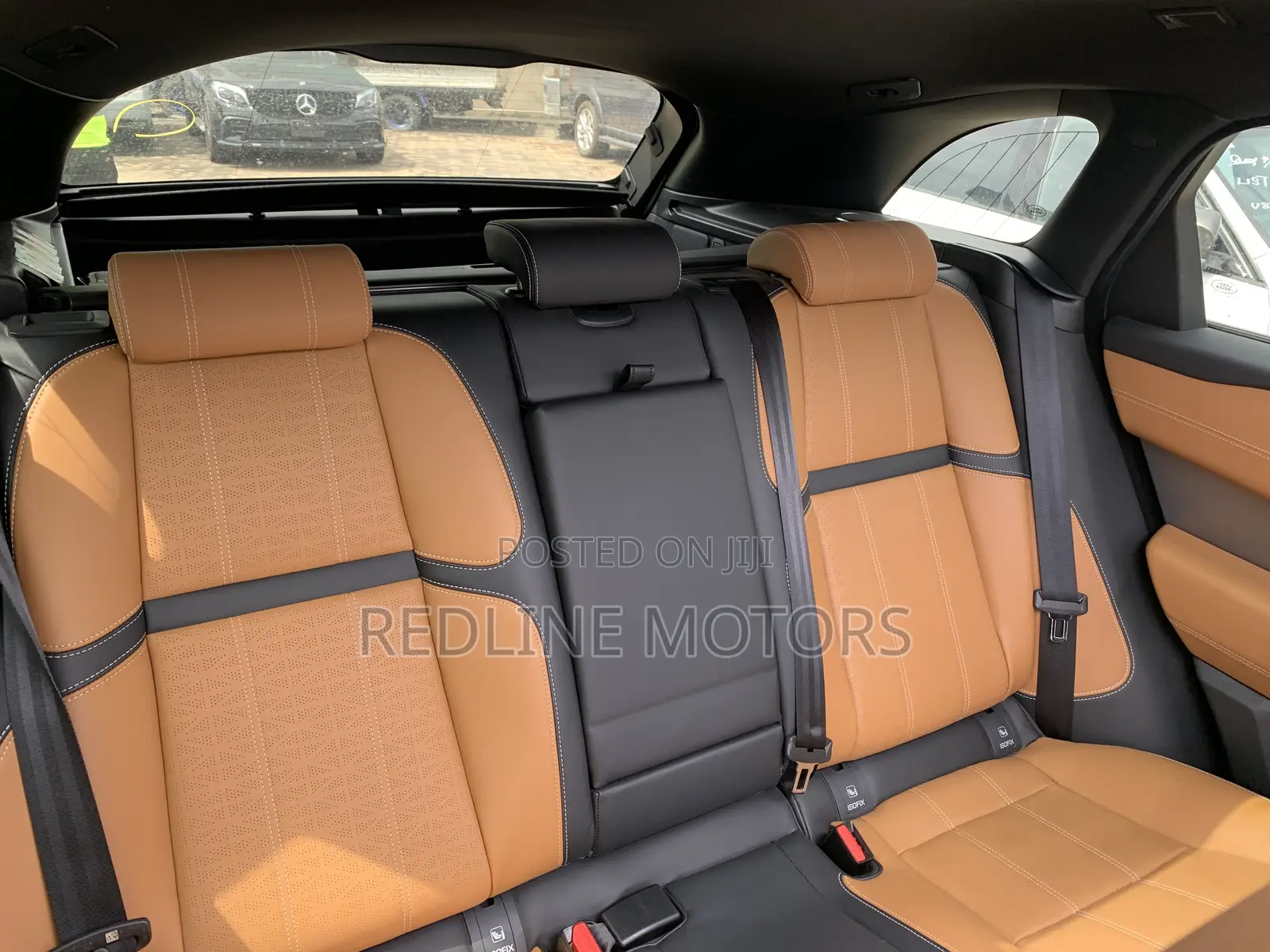 Land Rover Range Rover Velar P380 SE R-Dynamic 4x4 2018 Gold