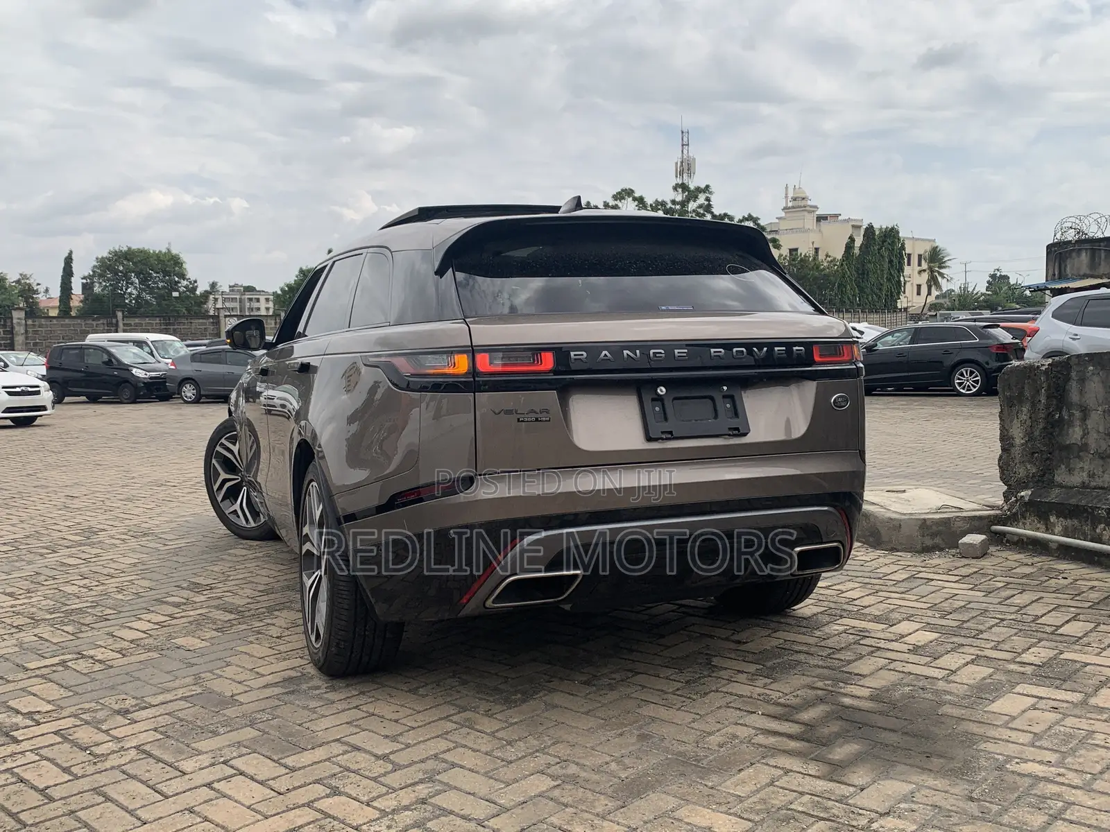 Land Rover Range Rover Velar P380 SE R-Dynamic 4x4 2018 Gold