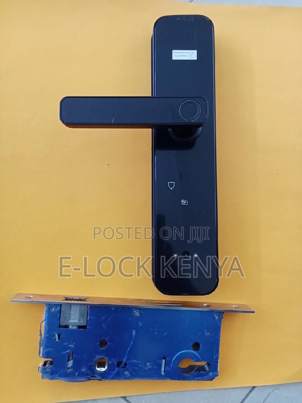 RFID Access Control.Smart Biometric Wifi Door Lock - main view