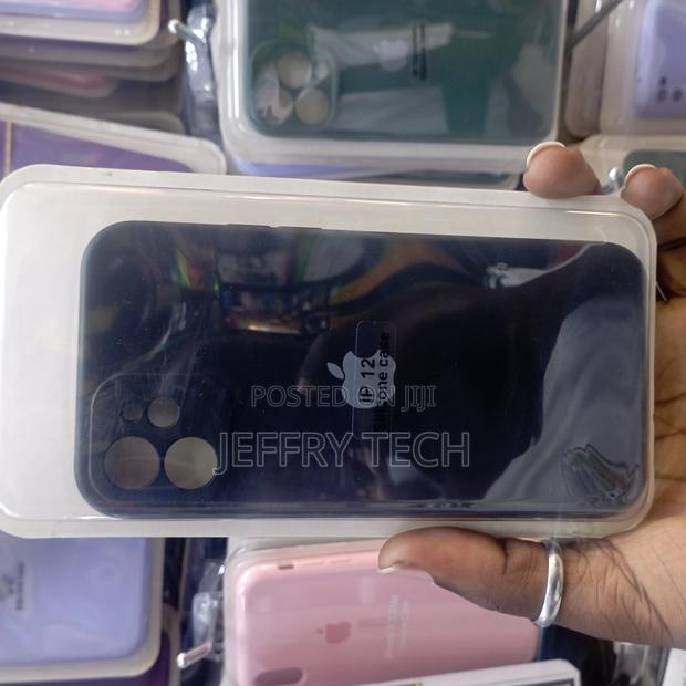 Green Silicone iPhone 12 Case - thumbnail 2