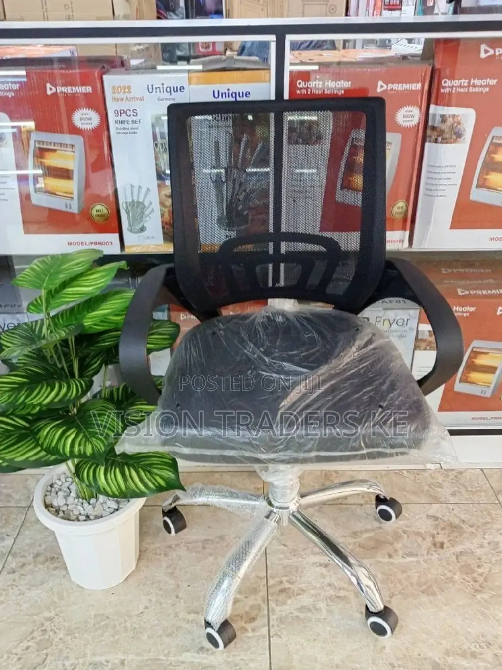 Brand New Assembled Executive Office Chair•
