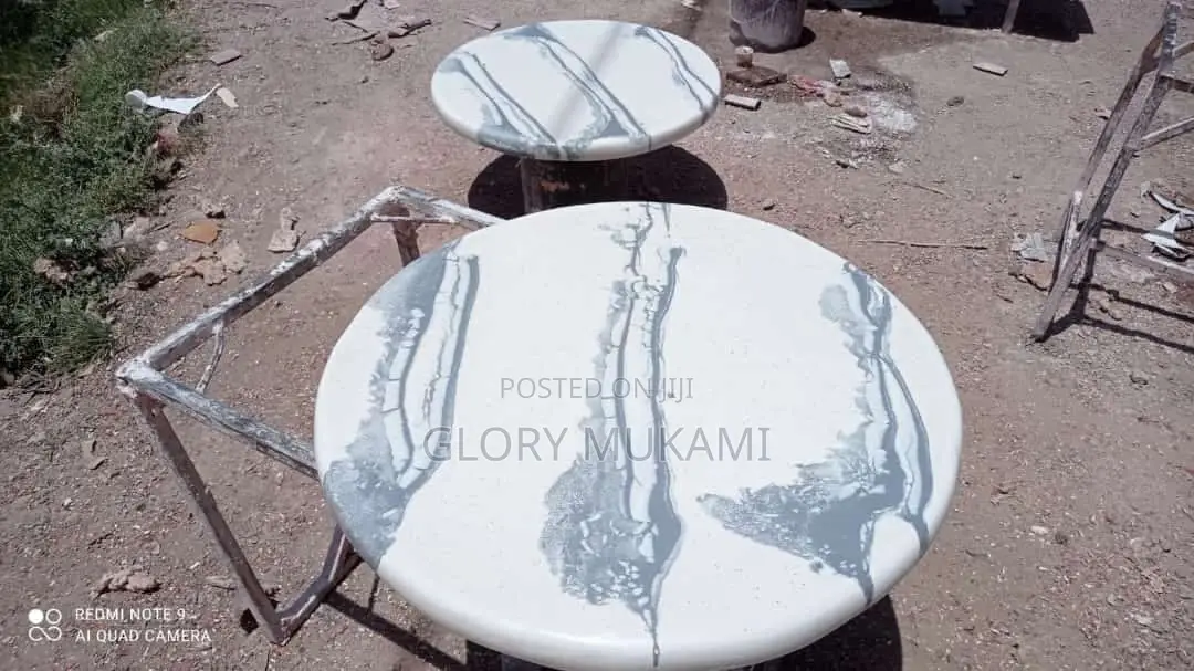 Barnd New Round Tables