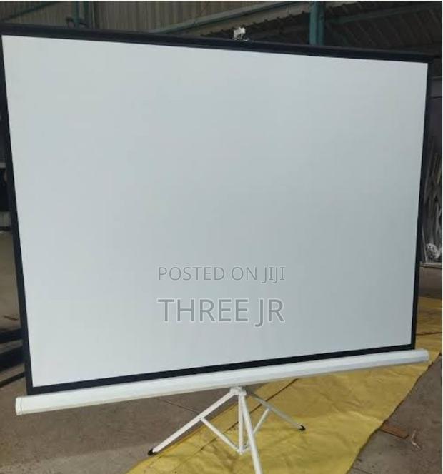 Nice Portable Projection Screen Available for Sale.
