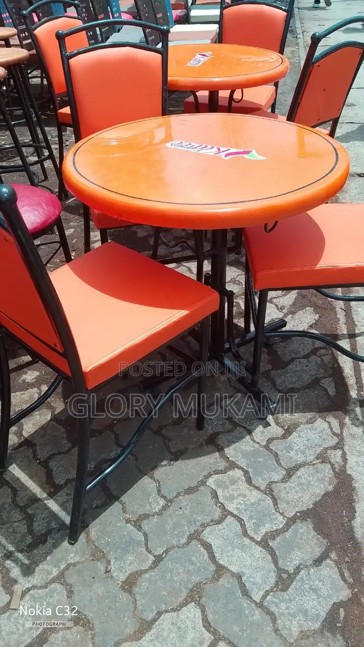 Quality Restaraunt N Bar Seats Set