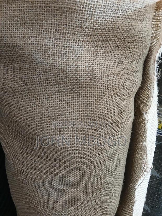 Hesian Cloth / Burlap 11oz - thumbnail 2