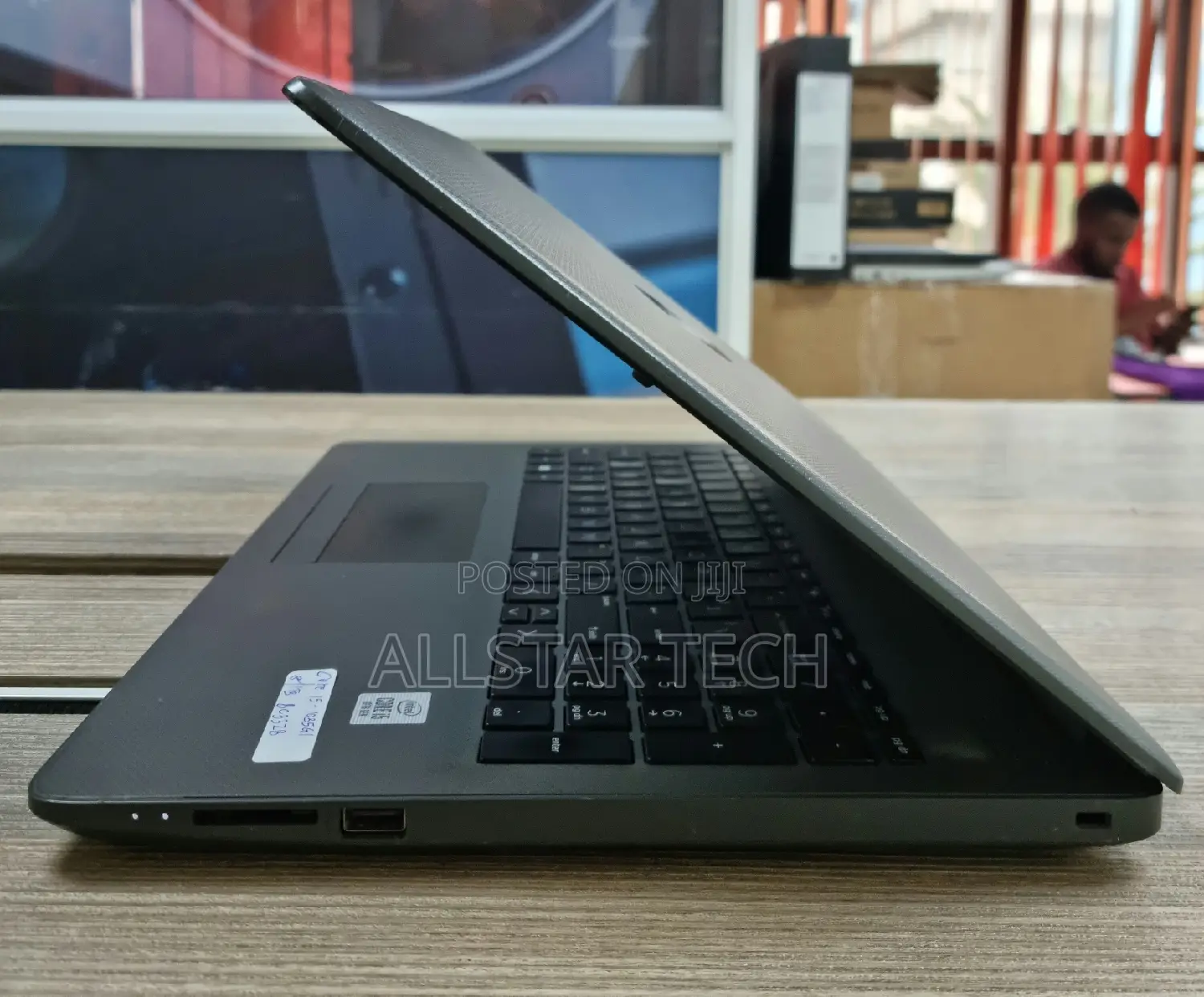 Laptop HP 250 G7 8GB Intel Core I5 HDD 1T
