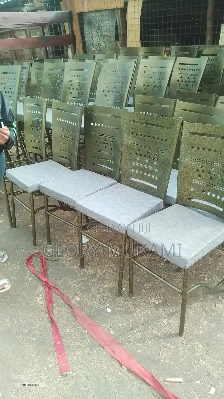Qaulity Restaraunt N Bar Chairs