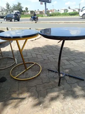Brand New Bar N Restaraunt Round Tables