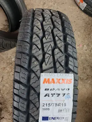 215 /75 R15 Maxxis AT 771