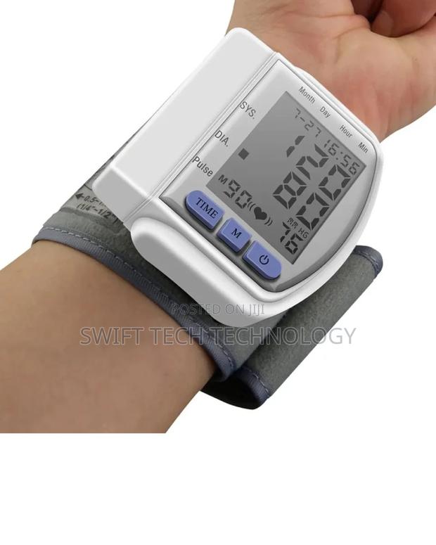 Wrist Digital Blood Pressure Machine - main view
