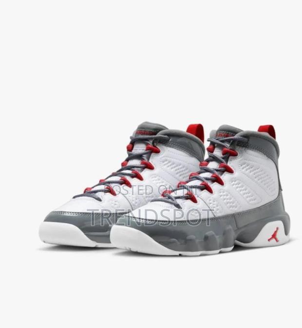 Jordan 9 Bred - main view