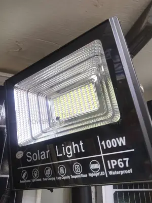 Durable 100watts Solarflood Light