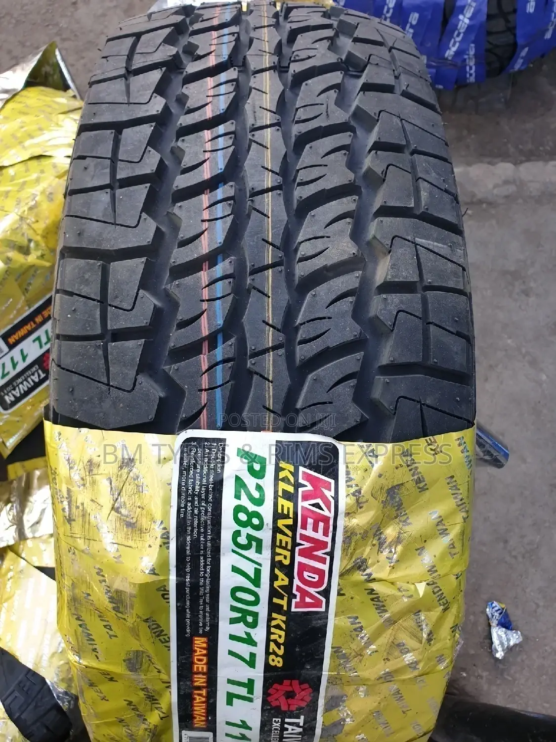 285 /70 R17 Kenda a/T