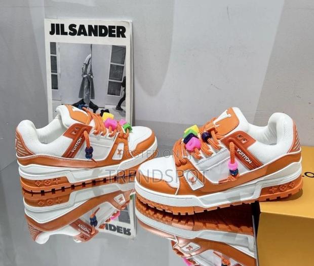 Lv Trainer Gold Sizes. 40-44 - thumbnail 3