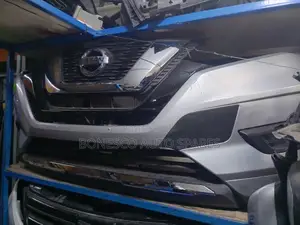 Nissan X-Trail (2017_2020 Model/ Face-Lift) Nosecut