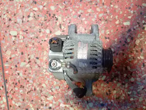 Toyota 1NZ Alternator ( Fits in Probox/ Succeed )