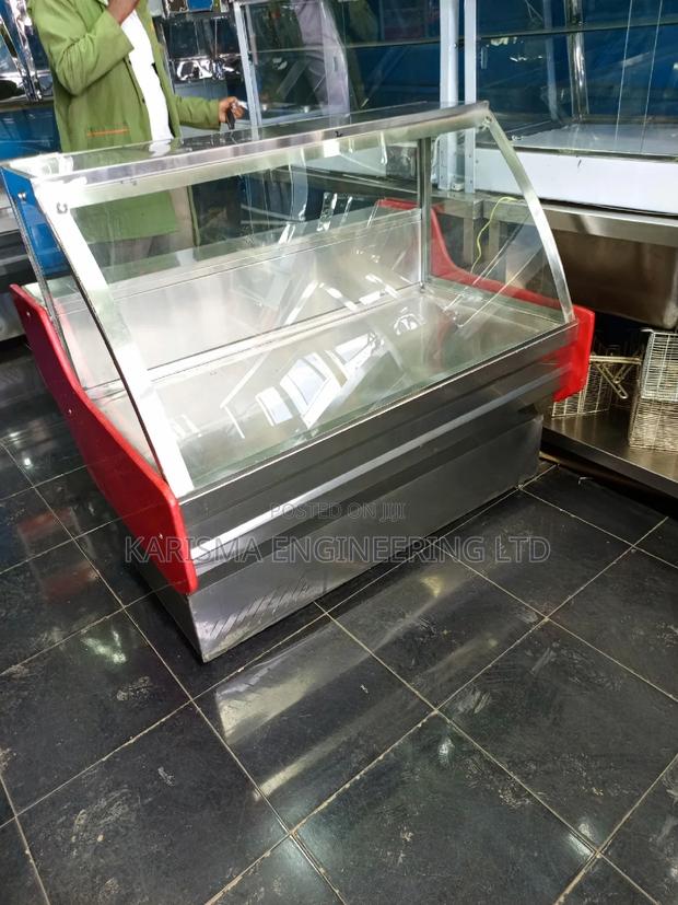 Modern Meat Chiller Display - main view