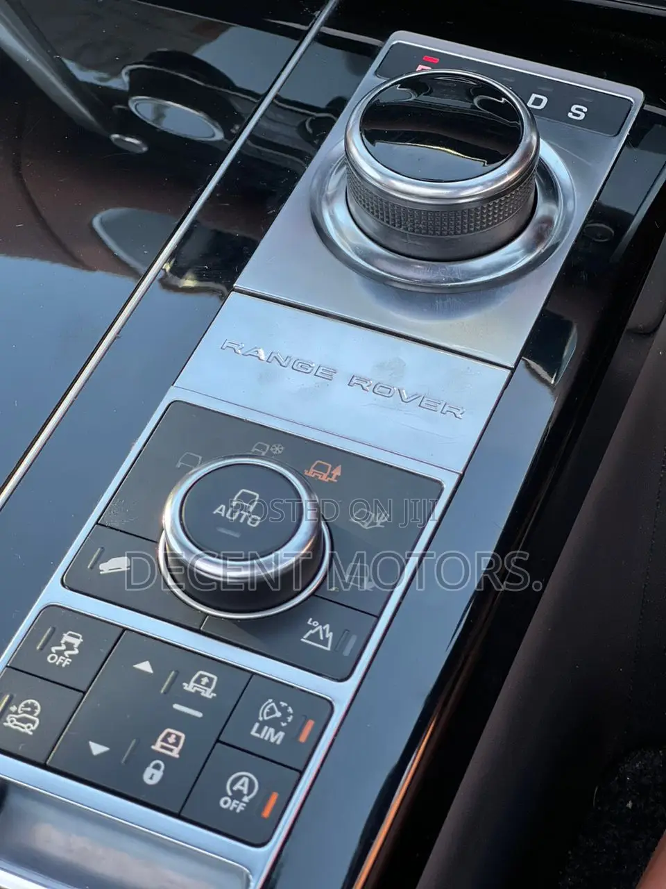 Land Rover Range Rover Vogue 2018 Black