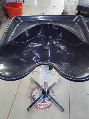 Basin Stand / Basin Stand - main view