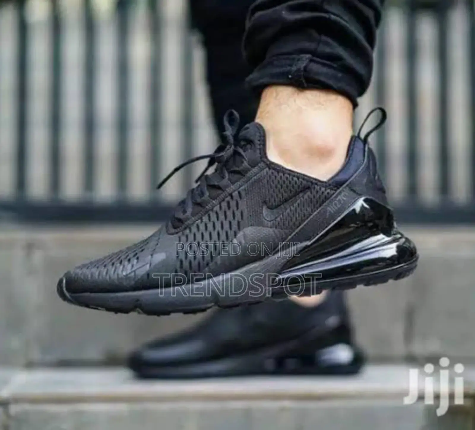 Nike Air Force 270