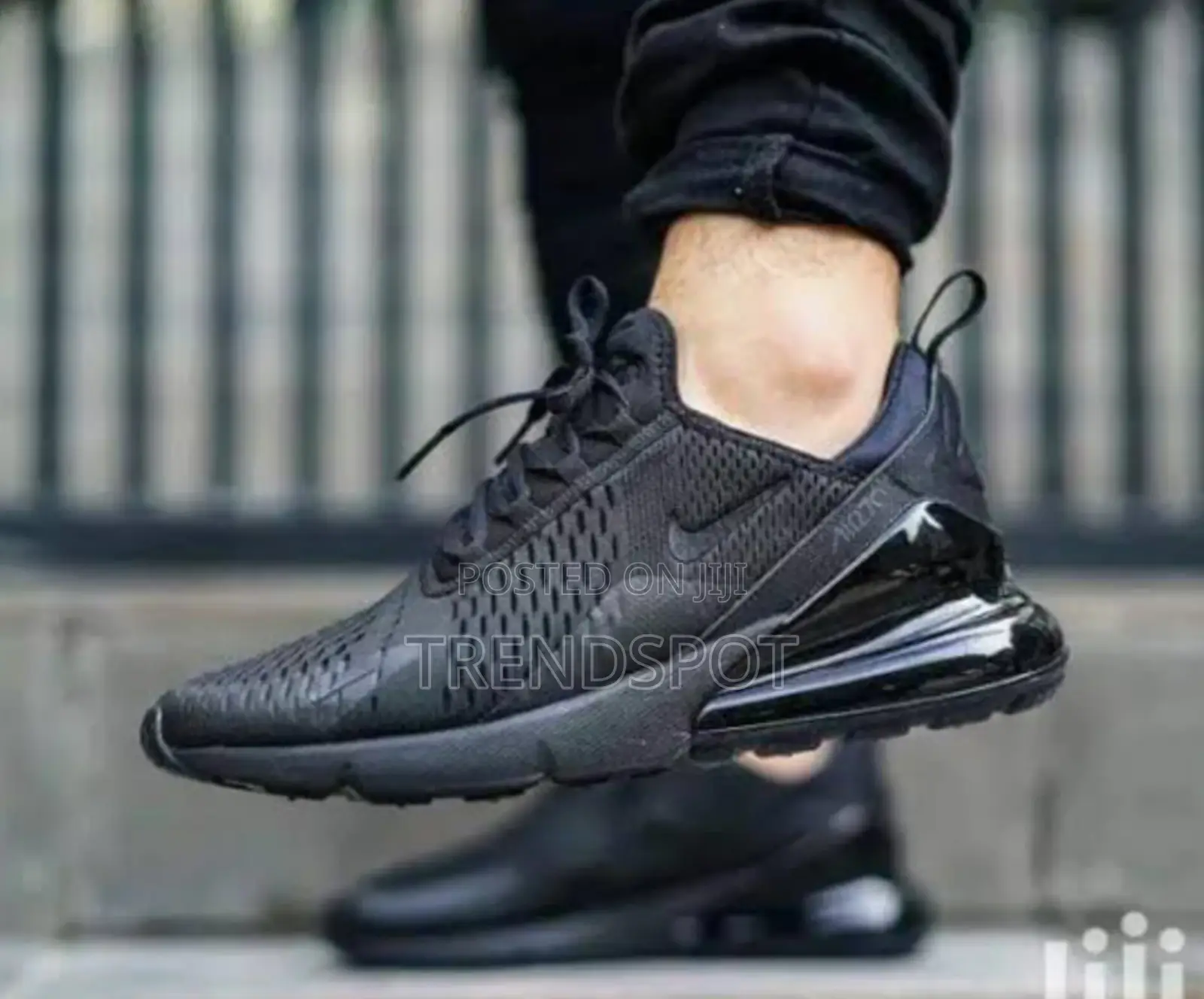 Nike Air Force 270