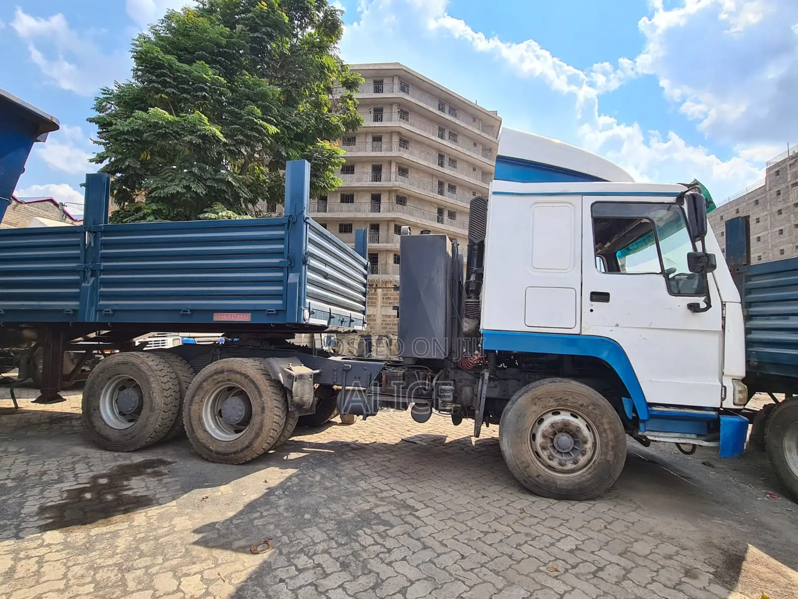Sinotruk Howo 6x4 for Sale