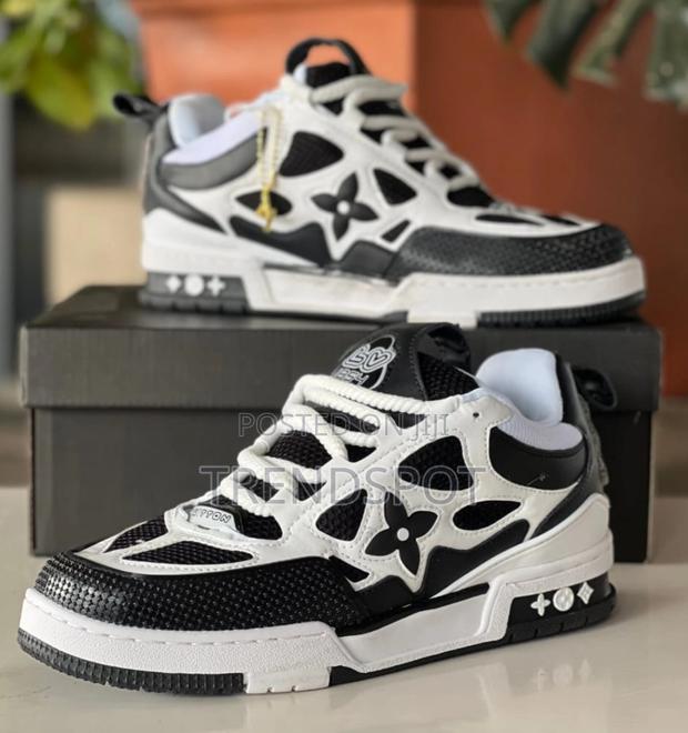 LV Sneakers Black White - thumbnail 3